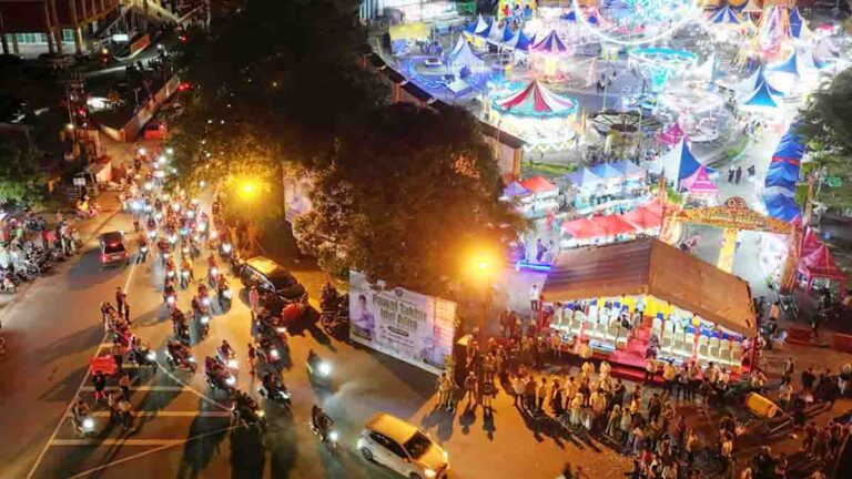 Malam Takbiran Idul Adha 1447 Hijriah di Bintan Berlangsung Meriah, 35 Mobil Hias Ikut Pawai