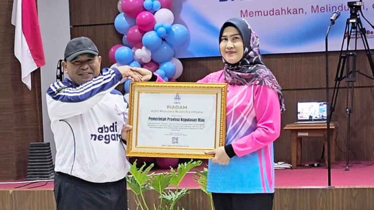 Komitmen Bangun ASN Profesional, Kepri Diganjar Penghargaan BKN
