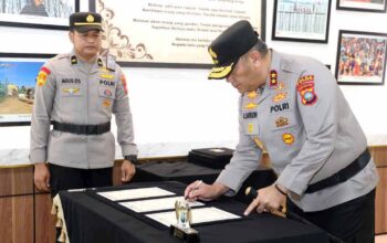 Kombes Pol Yimmy Kurniawan Resmi Jabat Karo SDM Polda Kepri